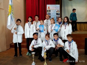 ����������